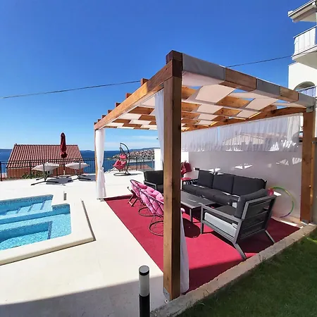 Helles Mit Balkon Und Meerblick